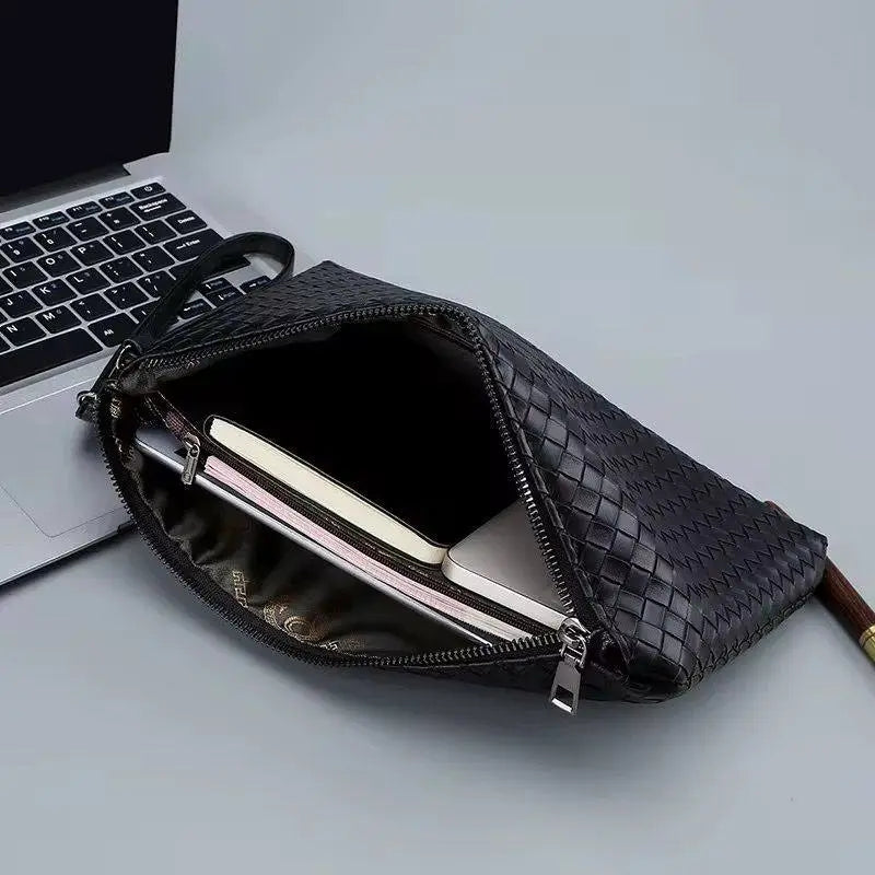 Pochette Prestige™ – Cuir Tressé Noir